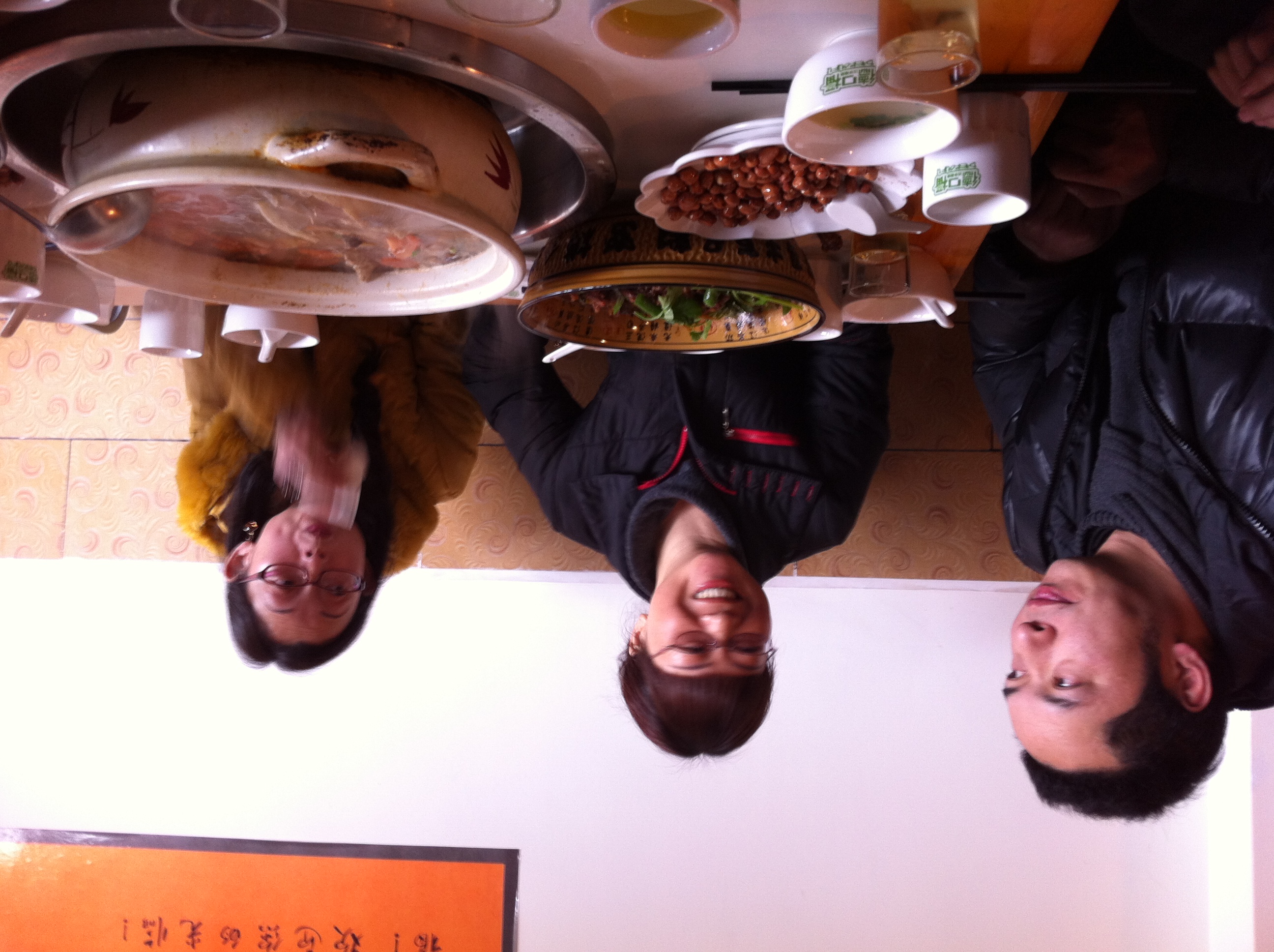 Documentation of the 2012 visit to Suining: Liu Qiming meets, shares a meal and talks with family members of Liu Xianbin and Chen Wei.